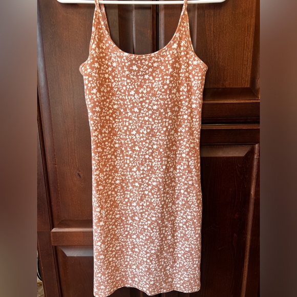 Old Navy Floral Dress - Picture 1 of 6